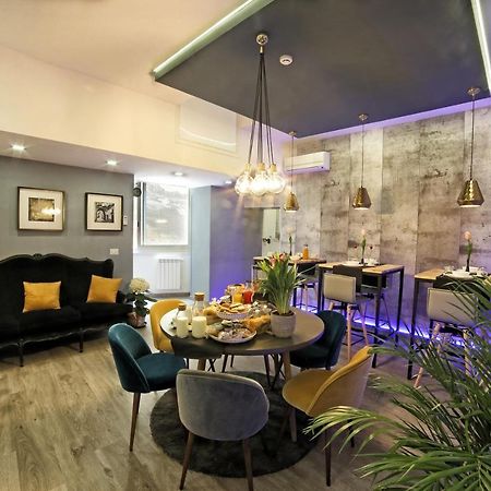 Bourbon House Panzió Nápoly Kültér fotó