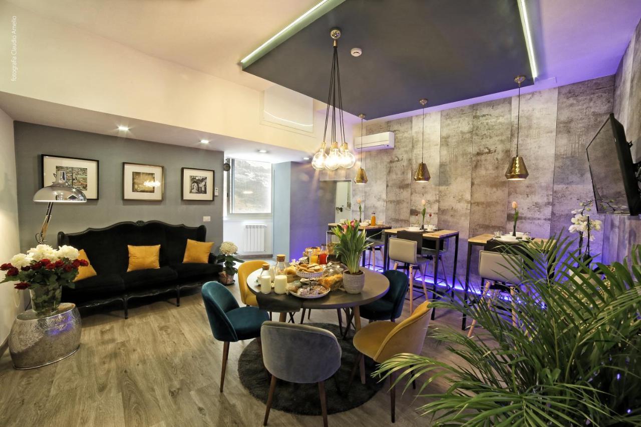Bourbon House Panzió Nápoly Kültér fotó