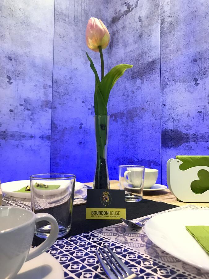 Bourbon House Panzió Nápoly Kültér fotó