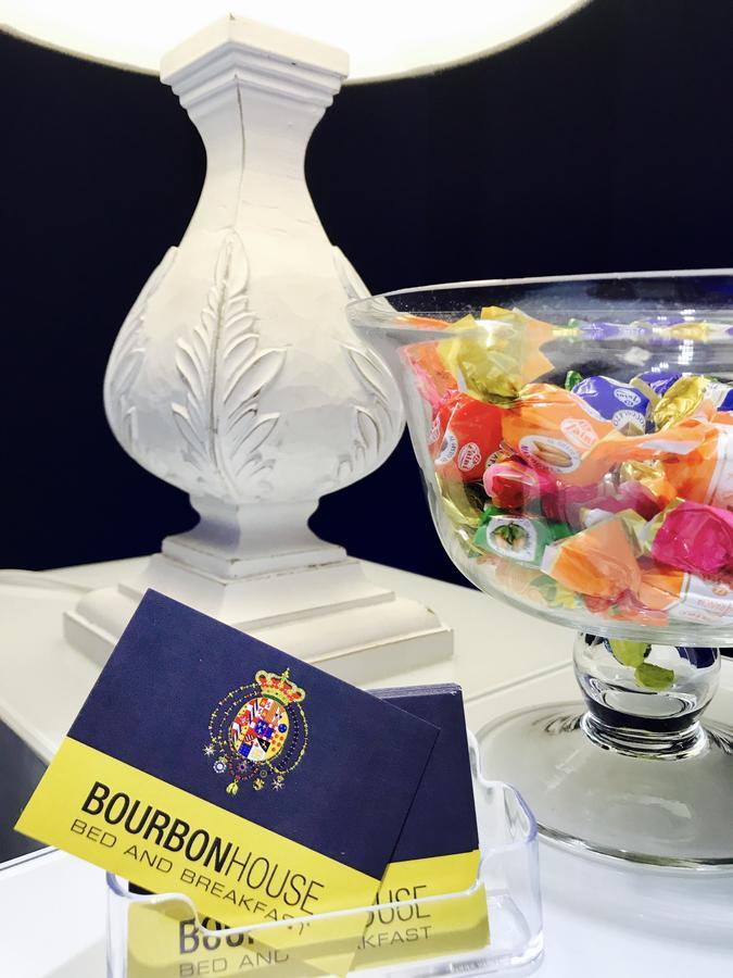 Bourbon House Panzió Nápoly Kültér fotó