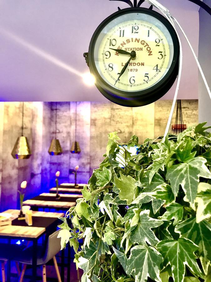 Bourbon House Panzió Nápoly Kültér fotó