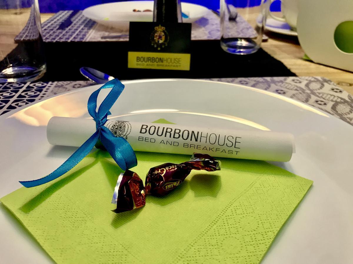 Bourbon House Panzió Nápoly Kültér fotó