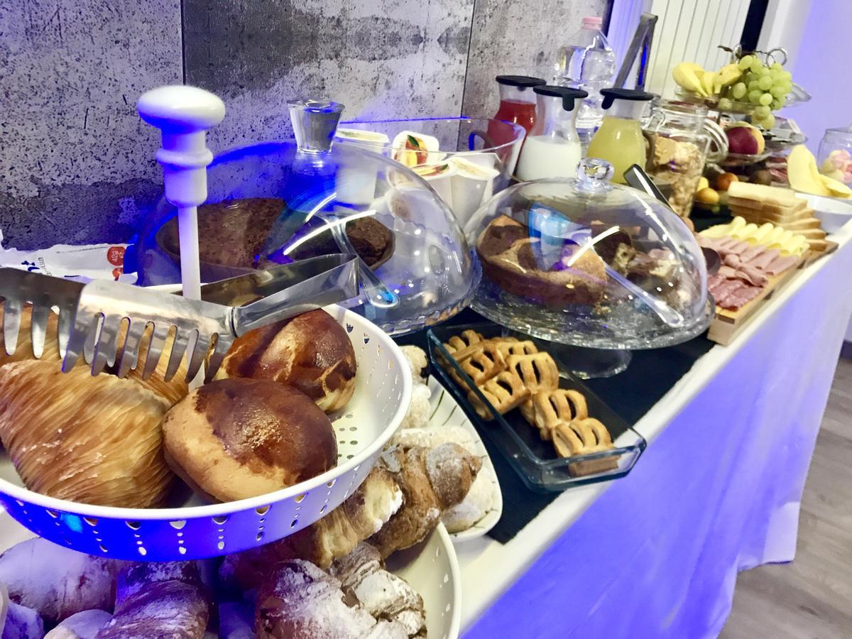 Bourbon House Panzió Nápoly Kültér fotó